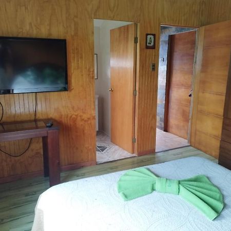 Hostal Avareipua Hanga Roa Exterior foto